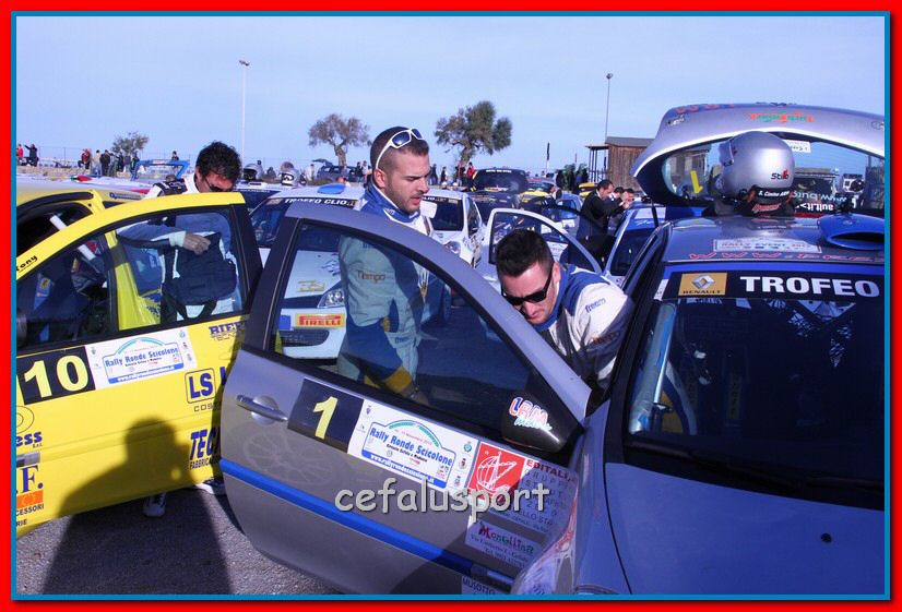 121111 rally 083_tn.jpg